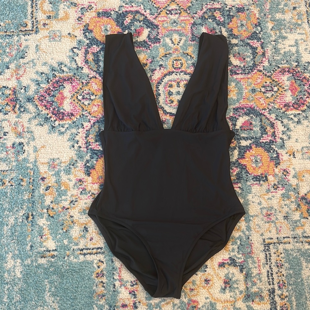 Women’s plunge V-neck one-piece swimsuit